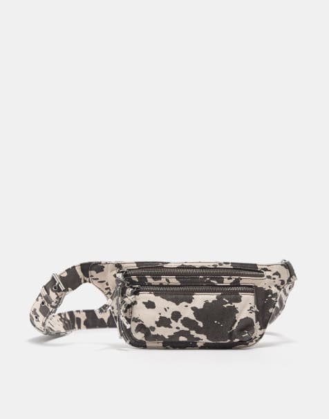 Pull&Bear – Gürteltasche in Braun mit Kuhprint - view 1