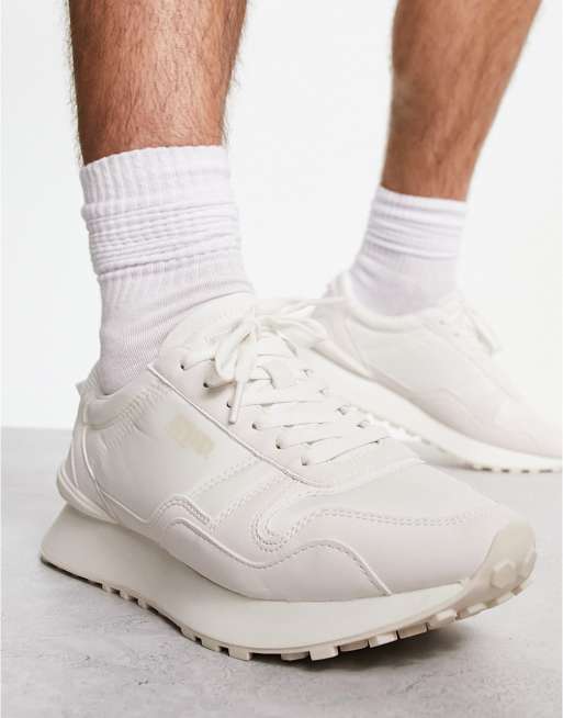 Pull&Bear - Hardloopschoenen met dikke zool in wit