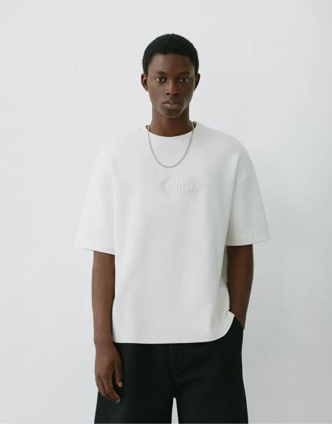 Pull&Bear Heavyweight t-shirt with raised logo in off white - view 1