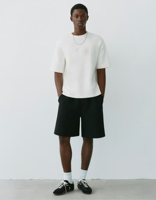 Pull&Bear Heavyweight t-shirt with raised logo in off white, 4 of 7