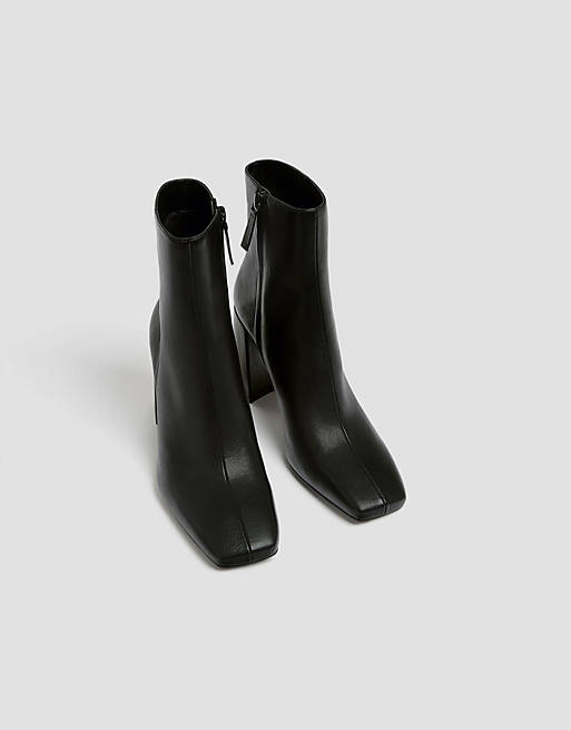 Shoes Boots/Pull&Bear heeled ankle boot in black 