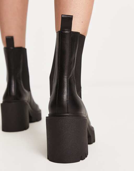 Pull&Bear heeled boot in black