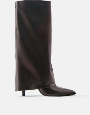 Heel 2