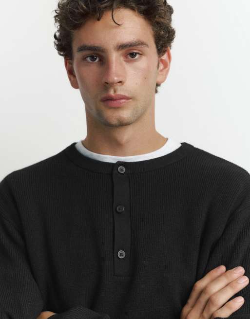 Pull&Bear Henley neck jumper in black, 2 of 7