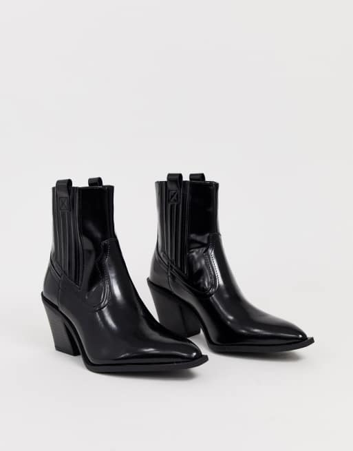 pull&bear patent lace up shoe in black