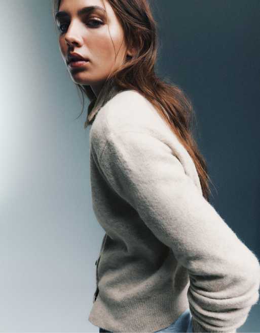 Pull&Bear High neck buttoned cardigan in beige, 3 of 7