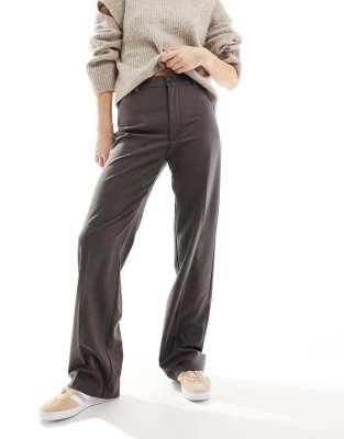 Pull & Bear High Rise Tailored Straight Leg Pants In Dark Brown