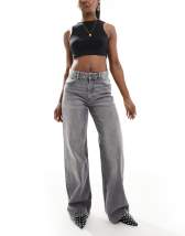 【BERSHKA】turn-up straight jeans ベルシュカ デニム Bershka deep turn up balloon jeans in mid wash blue | ASOS