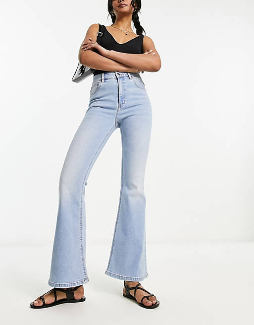 Pull&Bear high waisted flared jeans in mid blue | ASOS