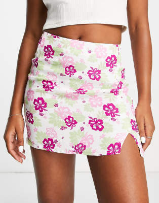 Pull&Bear high waisted mini skirt in pink floral print (part of a set) - ASOS Price Checker