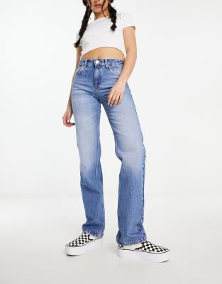 Pull & Bear High Waisted Straight Leg Jeans In Mid Blue