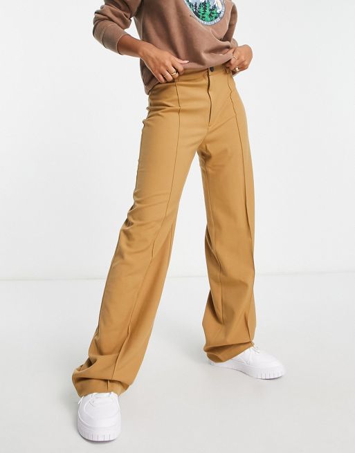 Pull&Bear high waisted tailored straight leg trouser in camel | ASOS