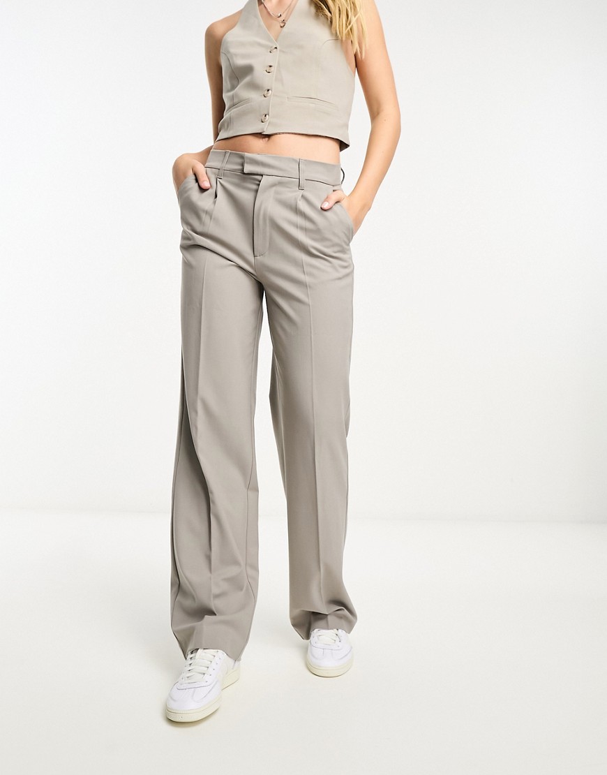 Pull & Bear high waisted tailored trousers in stone-White