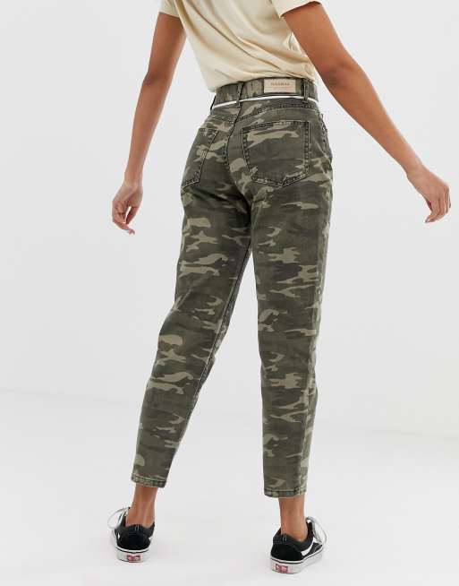 Pull and bear camo 2024 pants