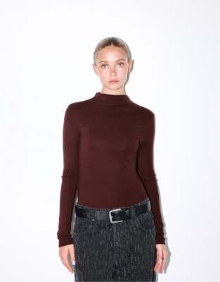 Pull & Bear - Hochgeschlossener Body in Burgunderrot