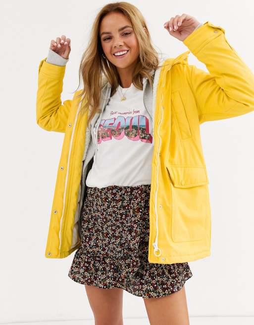 Pull and 2025 bear yellow coat