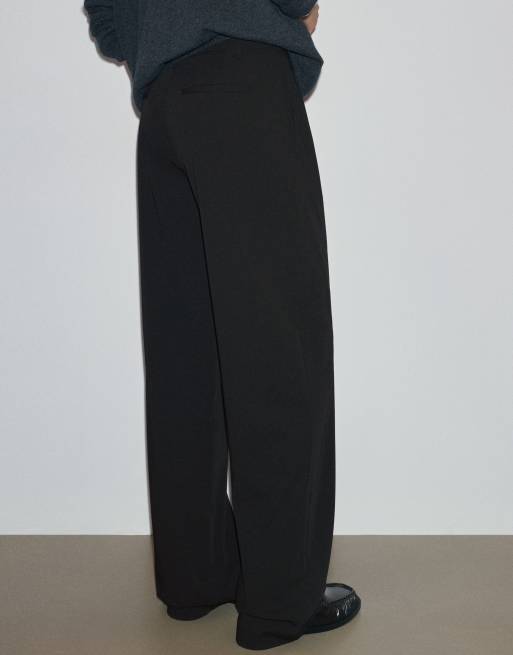 Pull&Bear Hose mit weitem Bein und Abnähern in Schwarz, 2 von 7