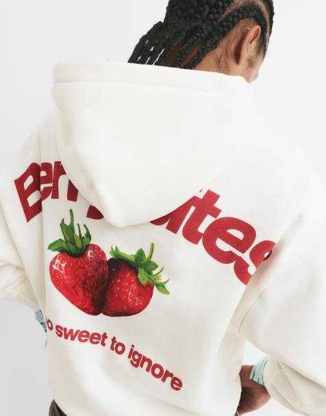 Pull&Bear - Hvid sweatshirt med jordbærgrafik - view 1