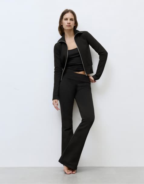 Pull&Bear Interlock flared trousers in black