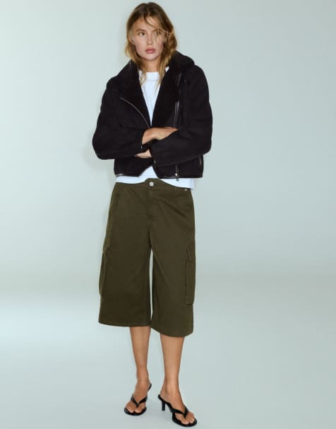 Pull&Bear jacka med dubbelsidig yta i svart - view 1