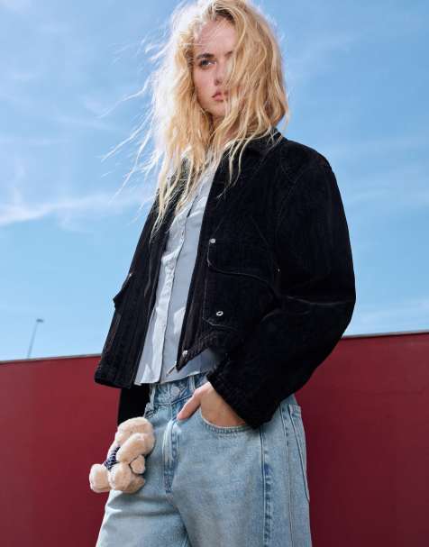 Pull&Bear Jacke aus Kalbsleder in Samtoptik in Schwarz - view 1