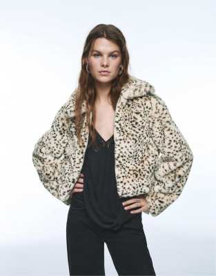 Pull & Bear - Jacke aus Kunstpelz mit Animal-Print-Bunt