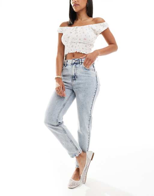 Pull&Bear – Jasnoniebieskie jeansy mom fit z podwyższonym stanem