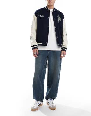 Pull & Bear - Jean bouffant à surpiqûres - Bleu moyen
