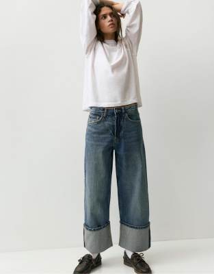 Pull & Bear - Jean droit large avec ourlets à revers - Bleu foncé 32