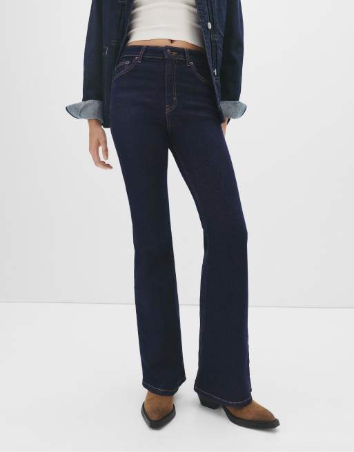 Pull&Bear - Jeans a zampa a vita alta blu navy