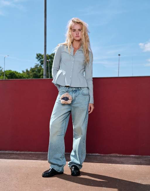 Pull&Bear jeans barrel con dettaglio lungo la cucitura laterale in blu slavato, 1 di 6