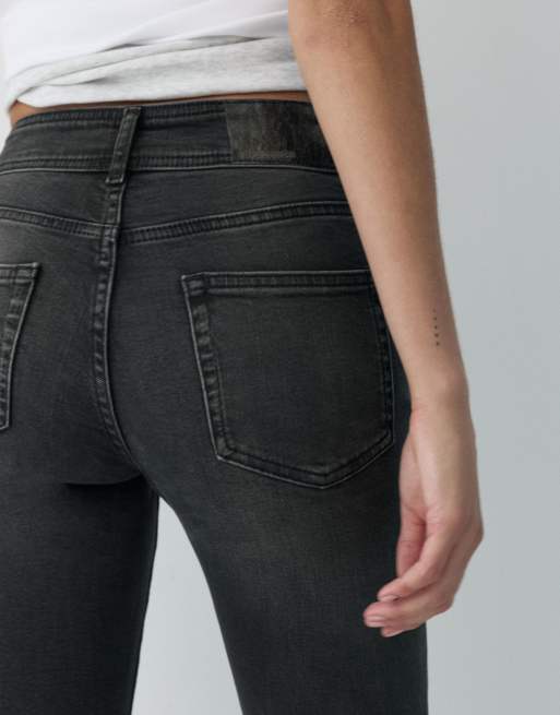 Pull&Bear - Jeans bootcut neri a vita bassa, 3 di 4