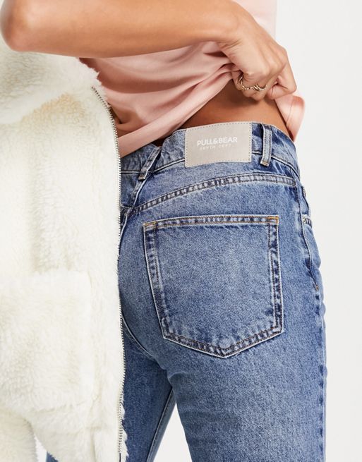 Pull&Bear - Jeans dritti anni '90 con strappi e spacchi sul fondo blu 