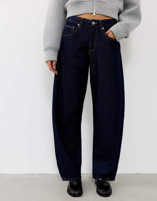 Pull&Bear – Jeans in Marineblau mit abgerundete, Beinschnitt und tiefem Bund, 2 von 7