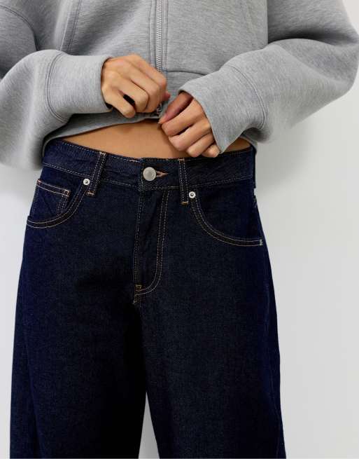 Pull&Bear – Jeans in Marineblau mit abgerundete, Beinschnitt und tiefem Bund, 5 von 7