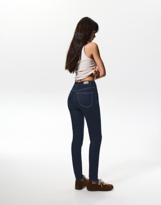 Pull&Bear – Jeans in Marineblau mit engem Schnitt und hohem Bund, 3 von 4