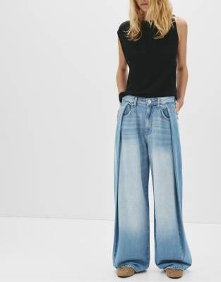 Pull & Bear - Jeans in Mittelblau mit Ballonschnitt und Falte vorne