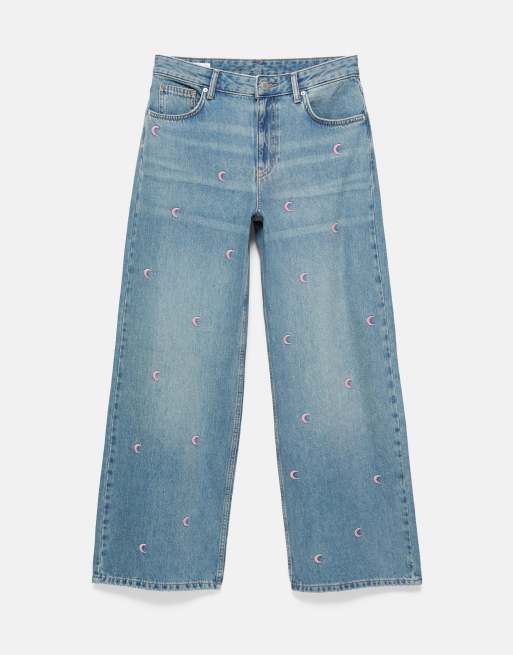 Pull&Bear jeans med broderi og baggy pasform i mellemblå, 3 af 5