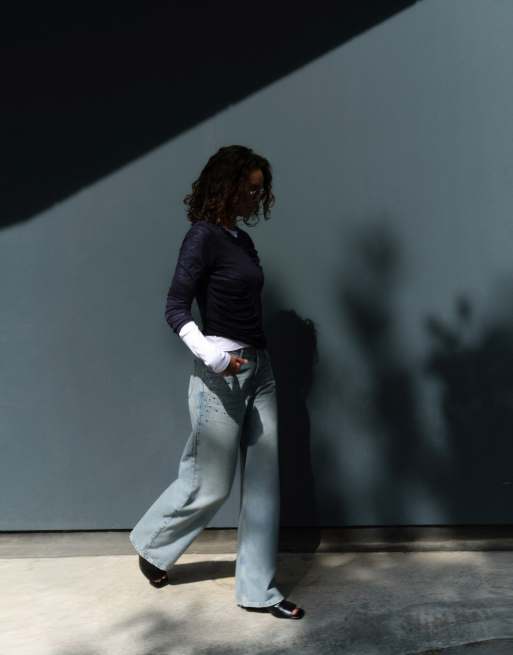 Pull&Bear jeans met oogjes en baggy pasvorm in lichtblauw, 2 van 5