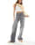 Thumbnail 1 van 5