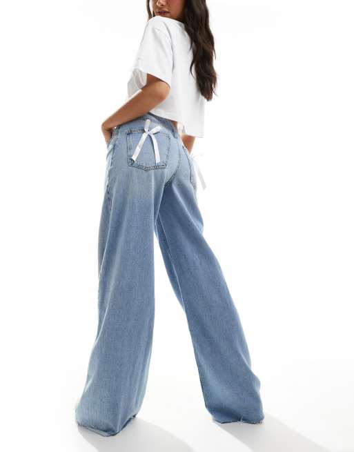 Pull&Bear - Jeans met wijde pasvorm en strik details in middenblauw