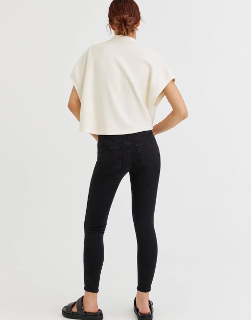 Pull&Bear - Jeans skinny modellanti push up in nero, 3 di 4