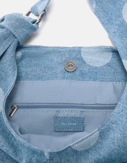 Pull&Bear – Jeans-Tragetasche in Blau mit Polka Dots, 3 von 4