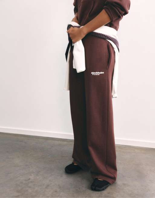 Pull&Bear jogger graphique bordeaux, 3 de 7