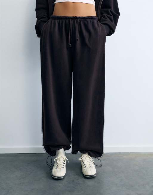 Pull&Bear Joggers with elastic hem in dark anthracite, 2 of 7