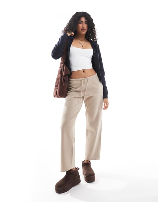 Pull&Bear - Joggingbroek met wijde pijpen in beige met wassing