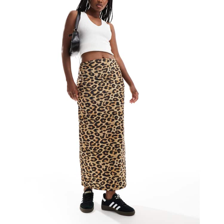 Pull Bear Jupe mi longue a imprime leopard