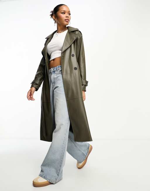 Pull&Bear – Kakifärgad trenchcoat i läderimitation med skärp
