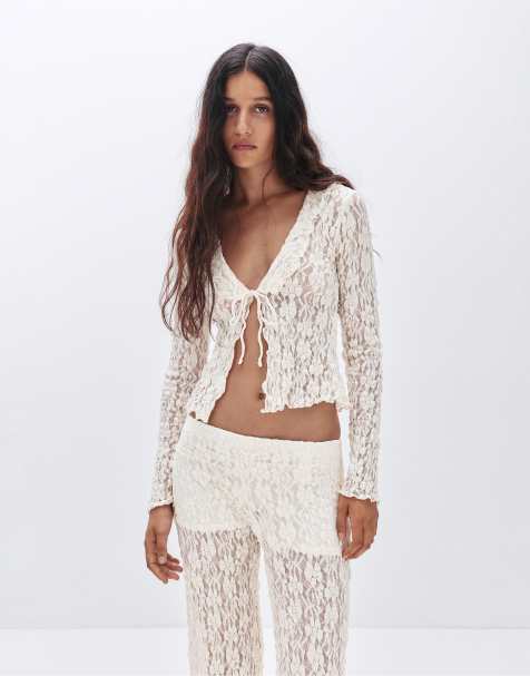 Pull&Bear - Kanten blouse met ruches in beige - view 1