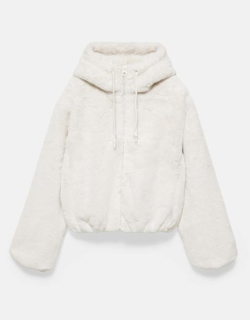 Pull&Bear Kapuzenjacke aus faux-fur in Wollweiß, 5 von 7